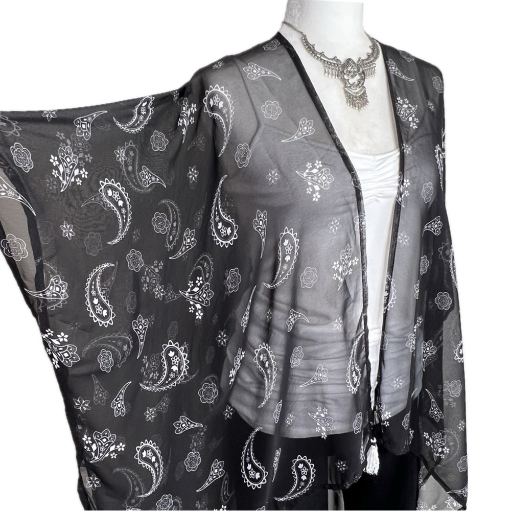 Sheer Paisley Kimono Handkerchief Hem Tassels Black White One Size Cardigan - Picture 8 of 16